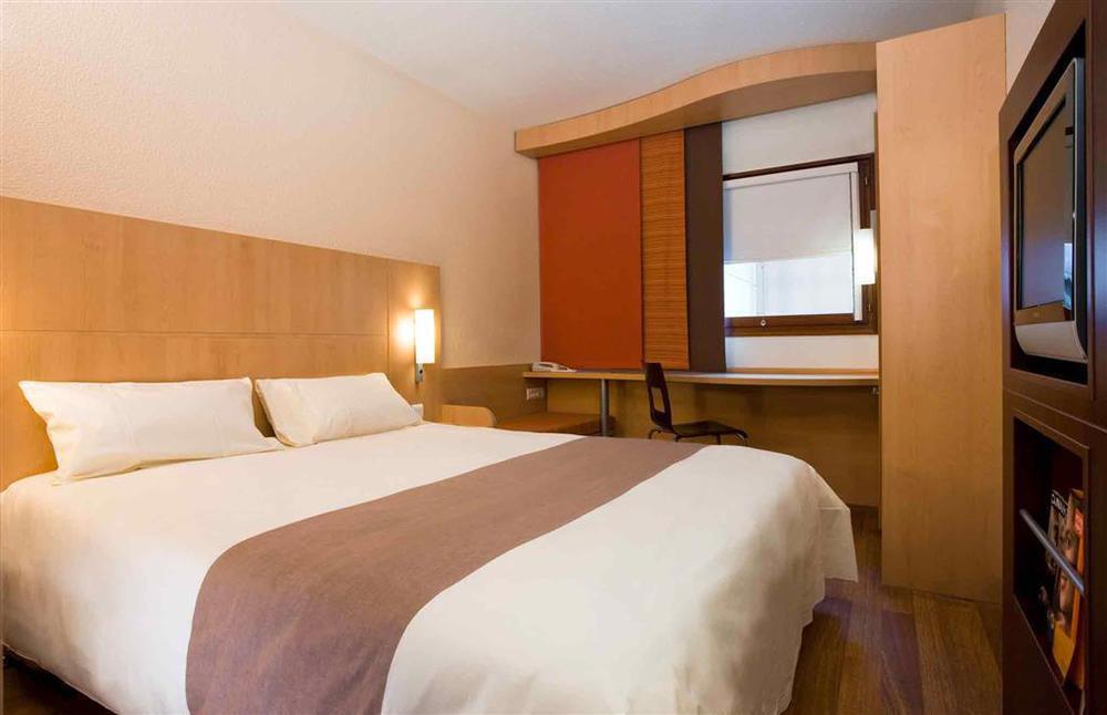 Ibis Troyes Centre Hotell Rom bilde